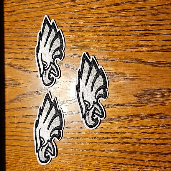 3 Eagles Iron On Patches - Picture 1 of 2